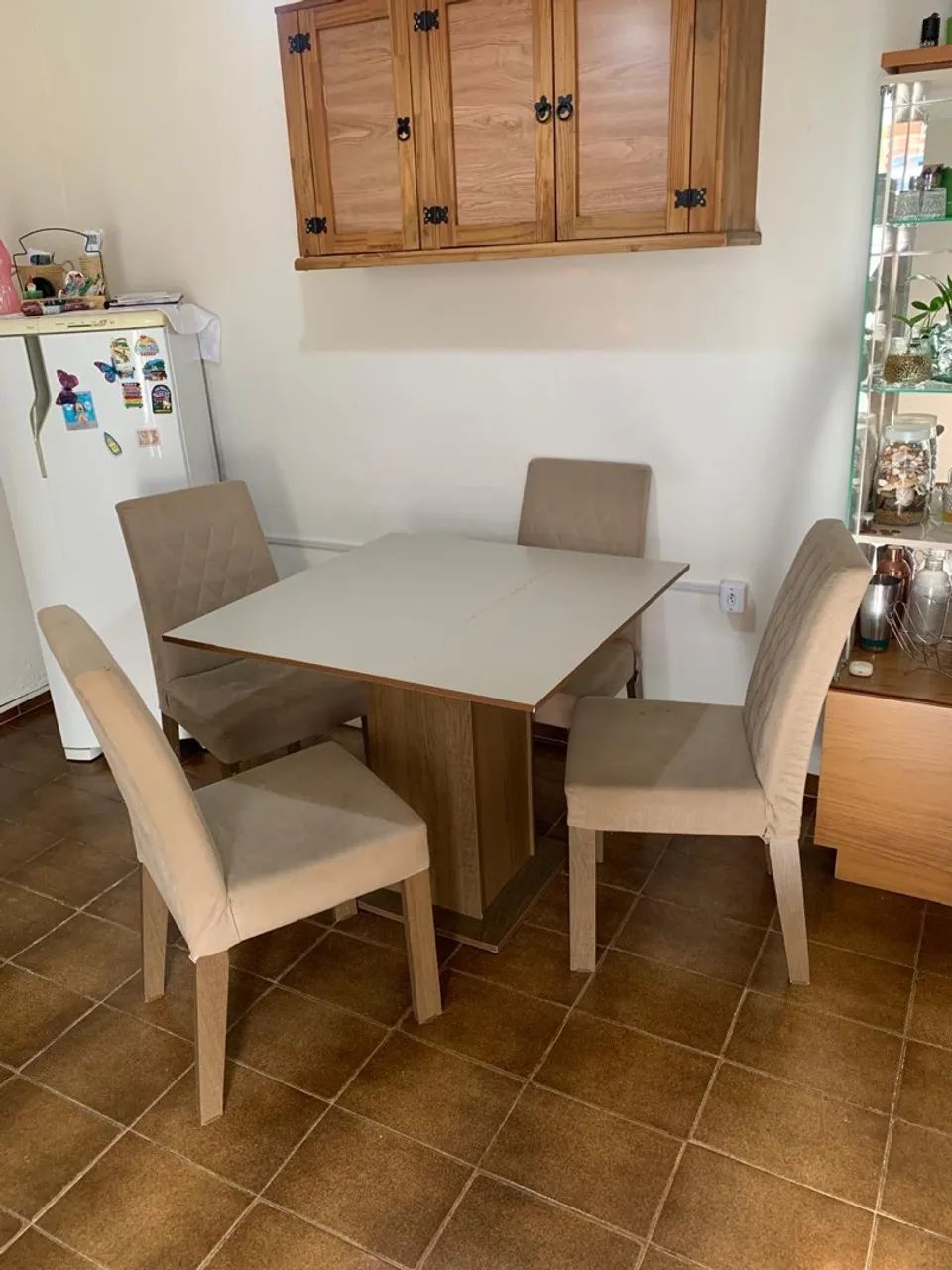 Mesa com 4 cadeiras  - Foto 5