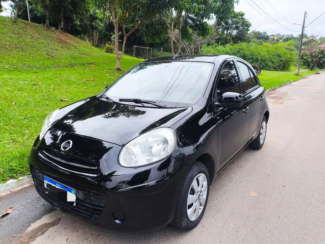 Nissan March 1.0 16V FLEX FUEL 5P 2012