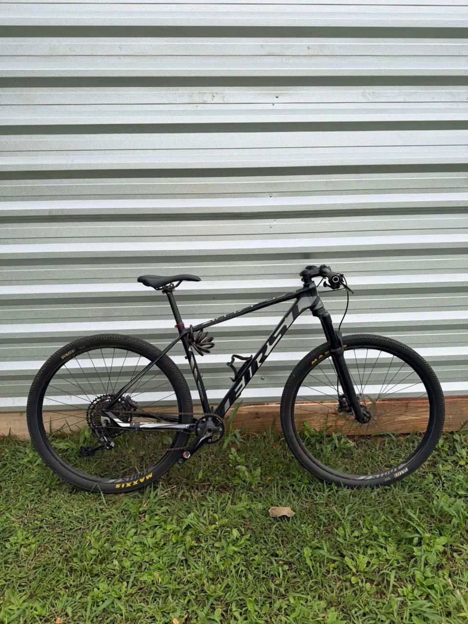 Bicicleta First Athymus 
