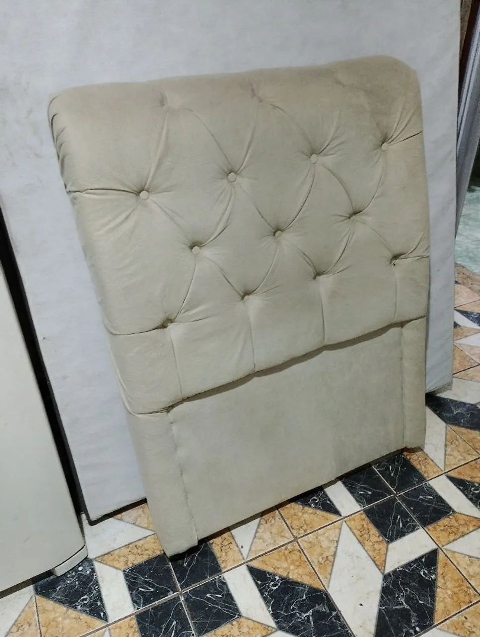 Cabíceira cama solteiro acochoada desapego  - Foto 4