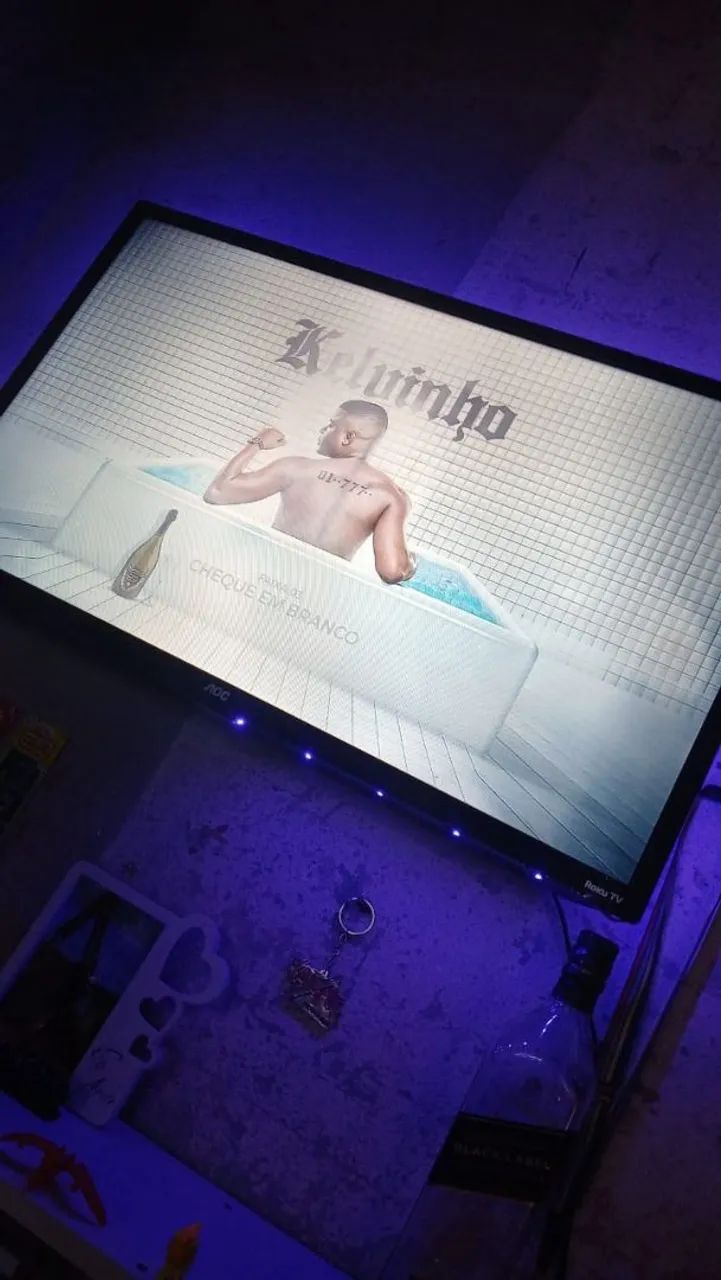 Tv smart aoc roku 32 polegadas  - Foto 4