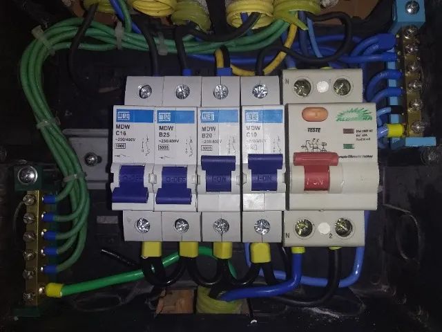 Eletricista  - Foto 3