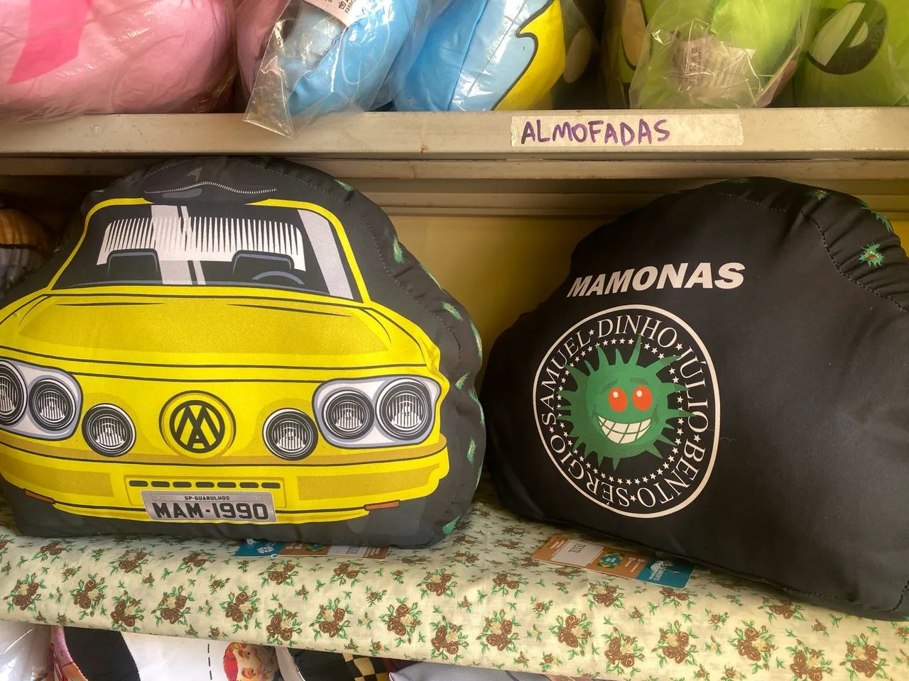 Almofadas Novas Brasília Amarela Mamonas
