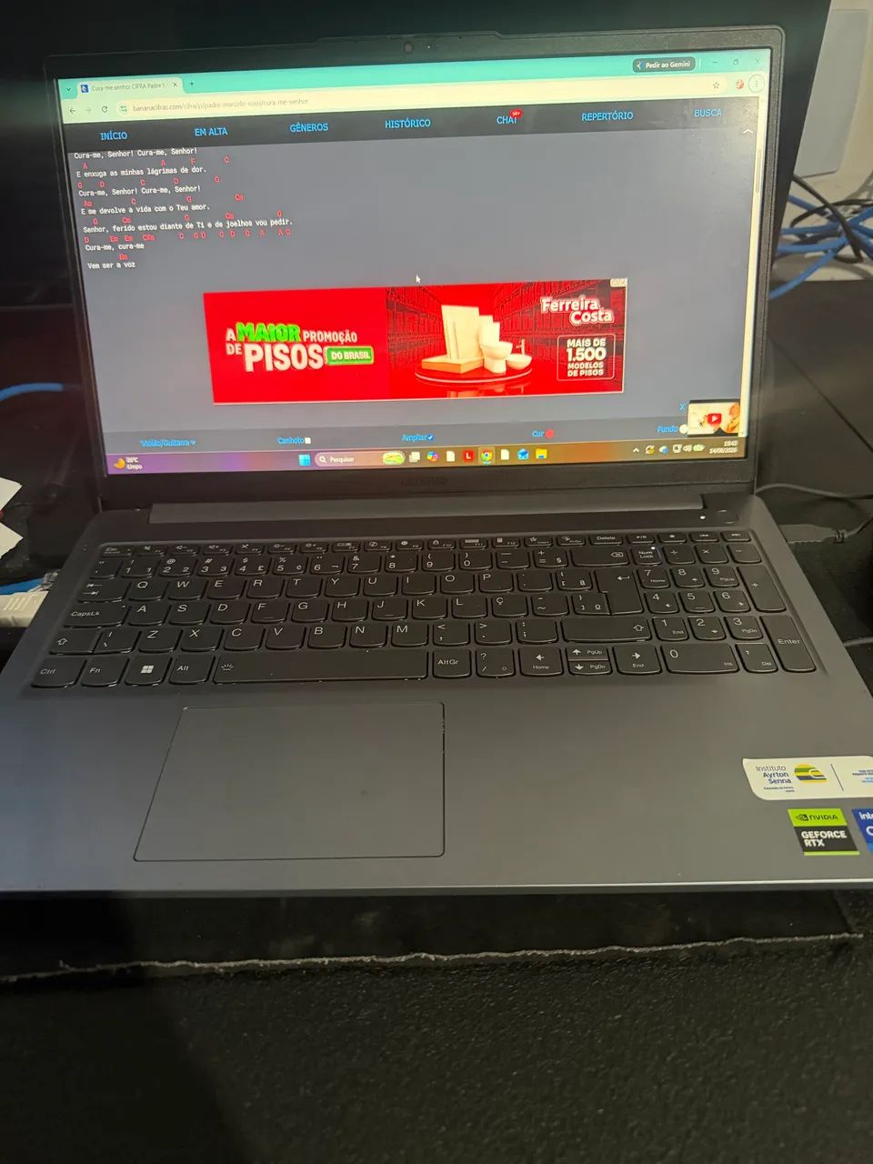 Lenovo Notebook LOQ 15iax9e