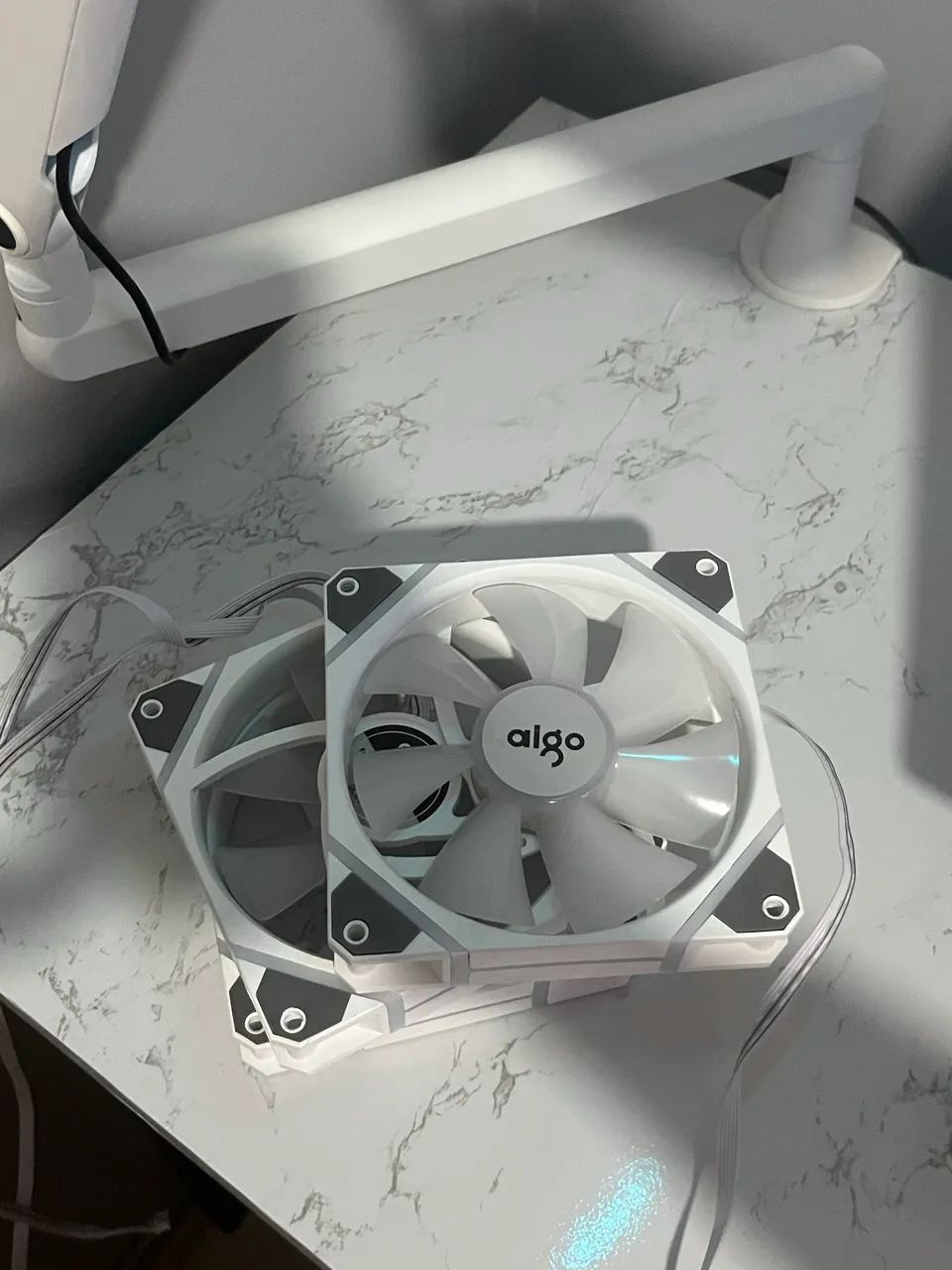 FANS AIGO