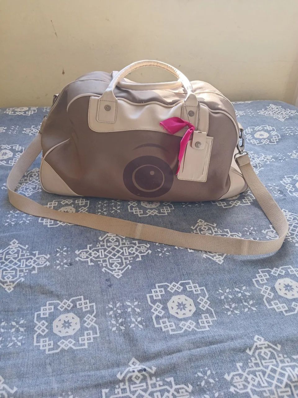 Bolsa de viagem com tag da uncle k