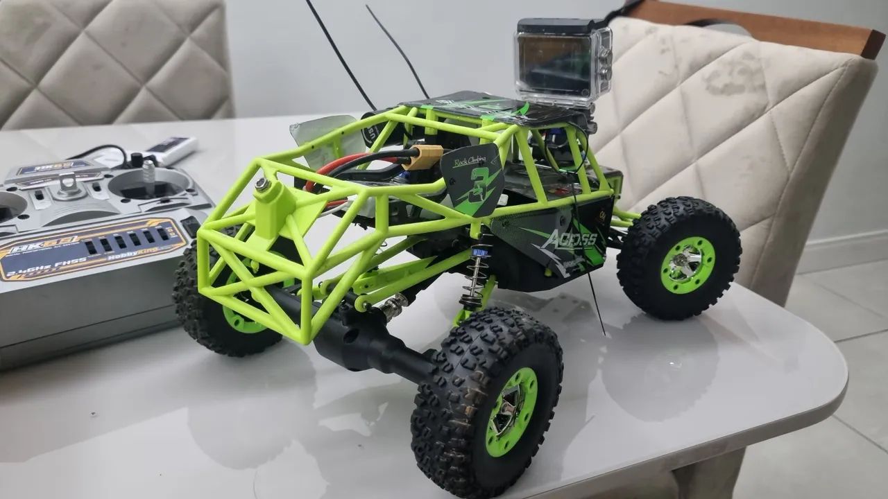 WStoys across 4x4 rock crawler com camera e lanterna - Foto 3