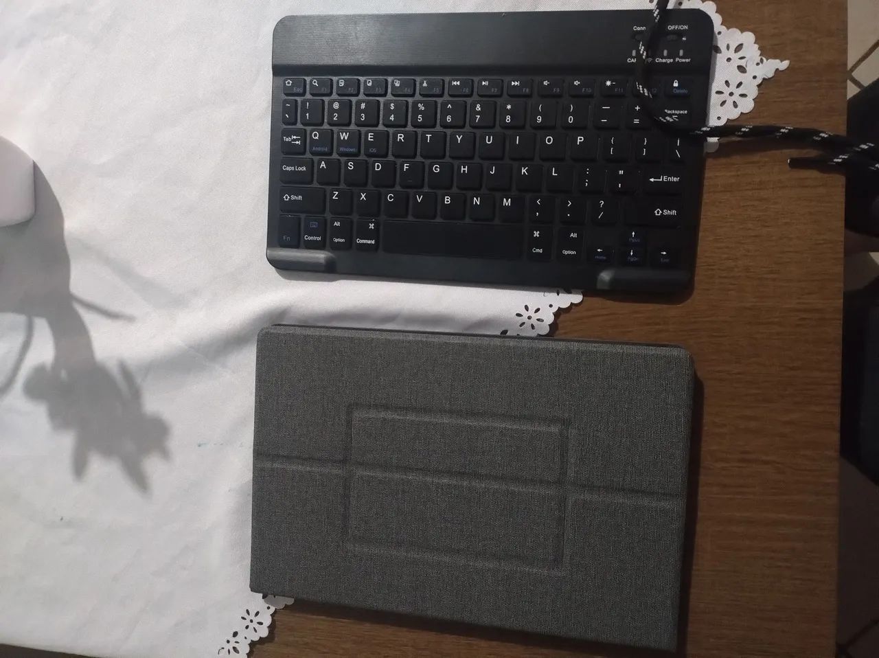 Tablet Easytech tela 10.1 polegadas + teclado - Foto 2