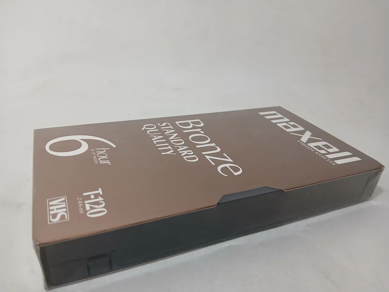 Antiga fita vhs Bronze Standard 6 hrs Lacrada - Foto 3