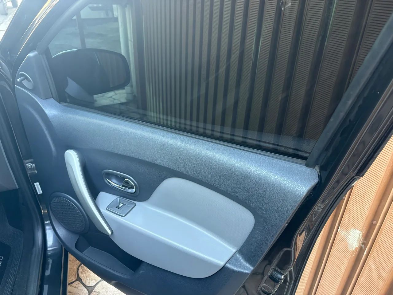 Renault Logan Expression Flex 1.0 12V 4P 2018 - Foto 2