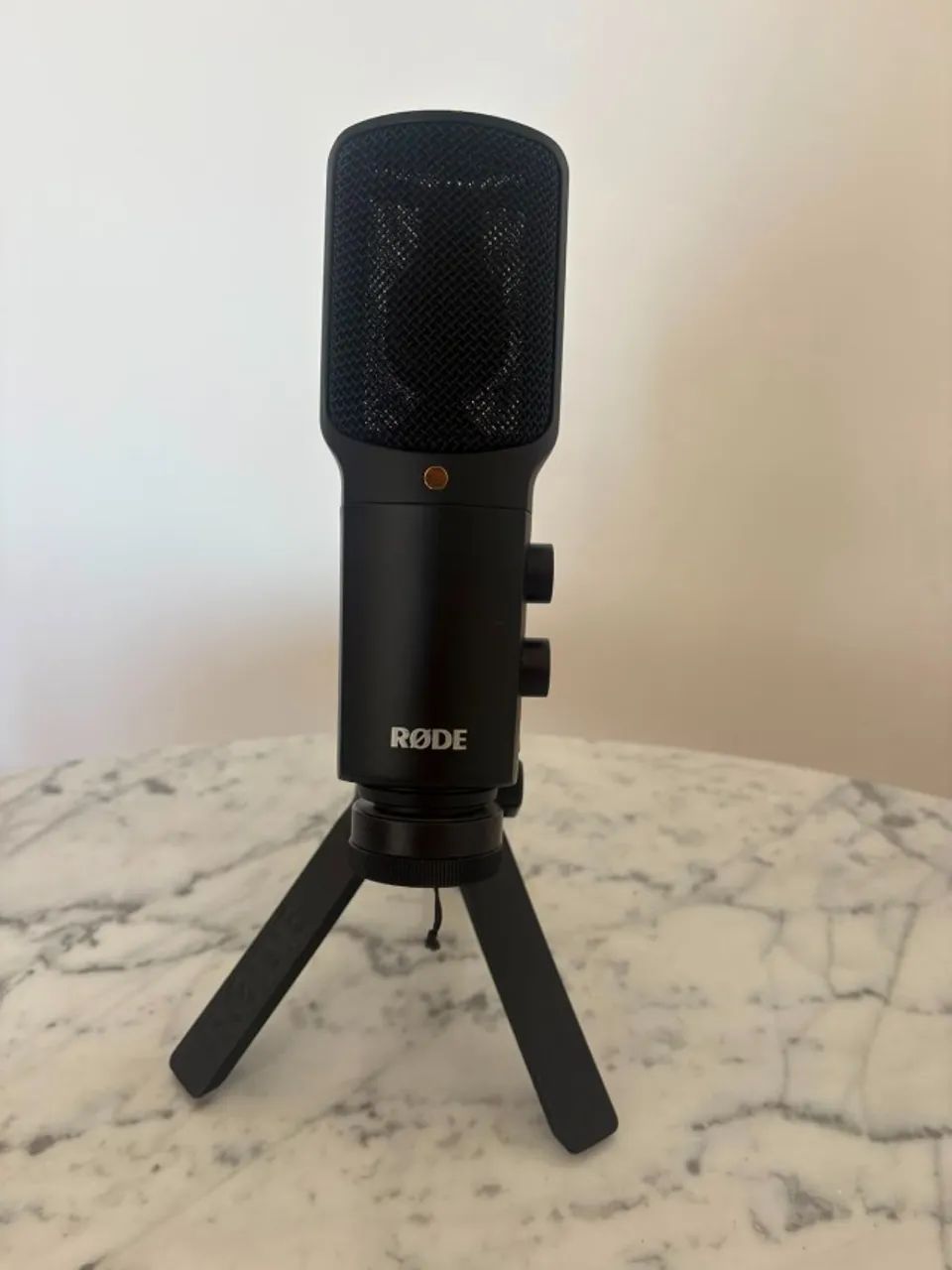 Røde NT_USB, microfone de estúdio  (completo com tripé)