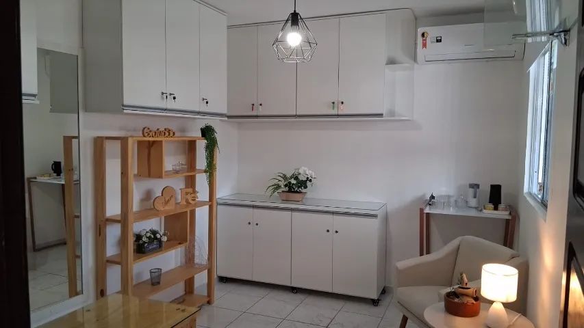 Aluga-se sala comercial por turno mobiliada com AR e WI-FI  Centro Camaragibe 