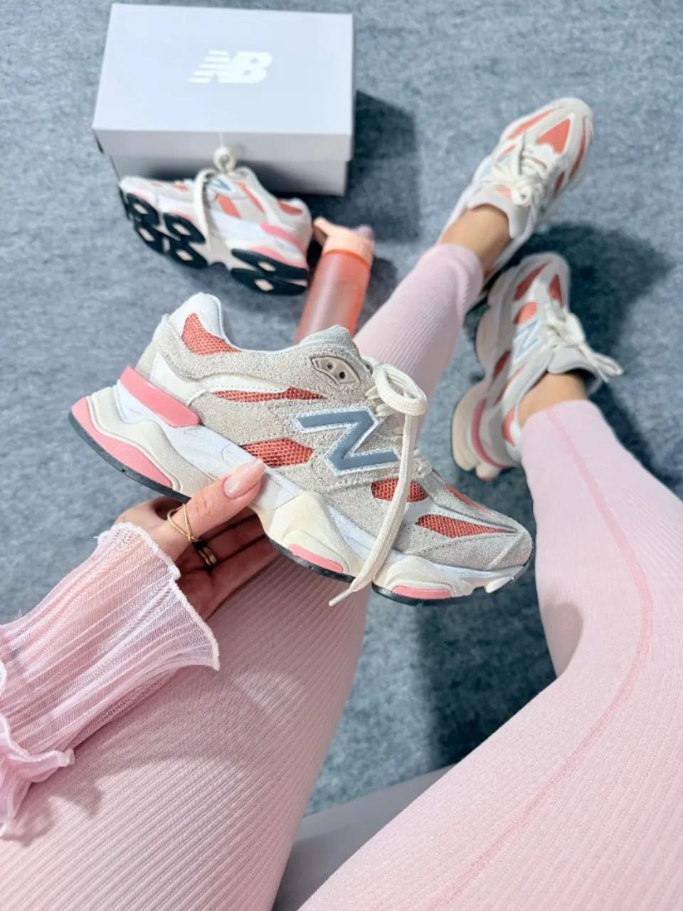 New Balance 9060 Areia/Salmão Feminino Couro - Foto 3