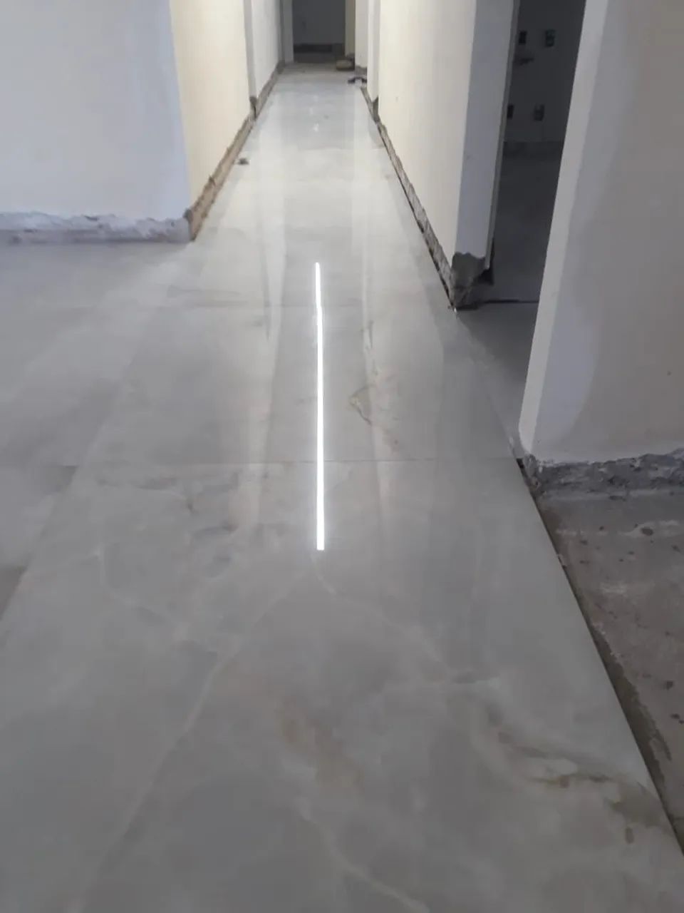 Pedreiro Profissional em Acabamentos 