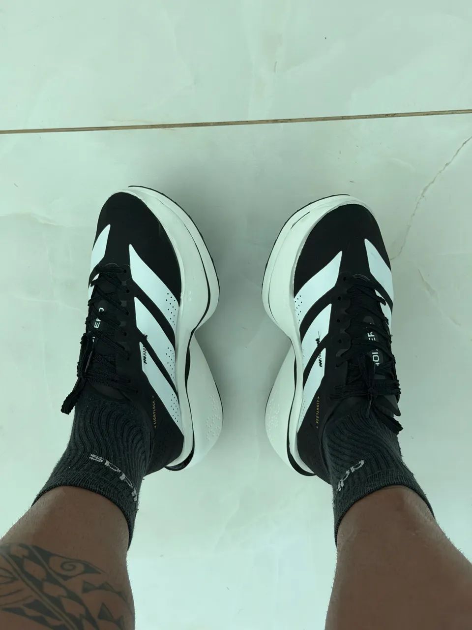 ADIZERO ADIDAS PRETO - Foto 3