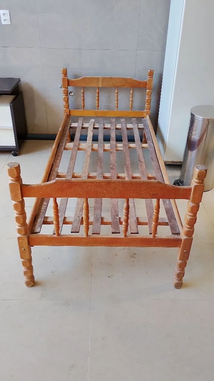 Cama de madeira solteiro  - Foto 2