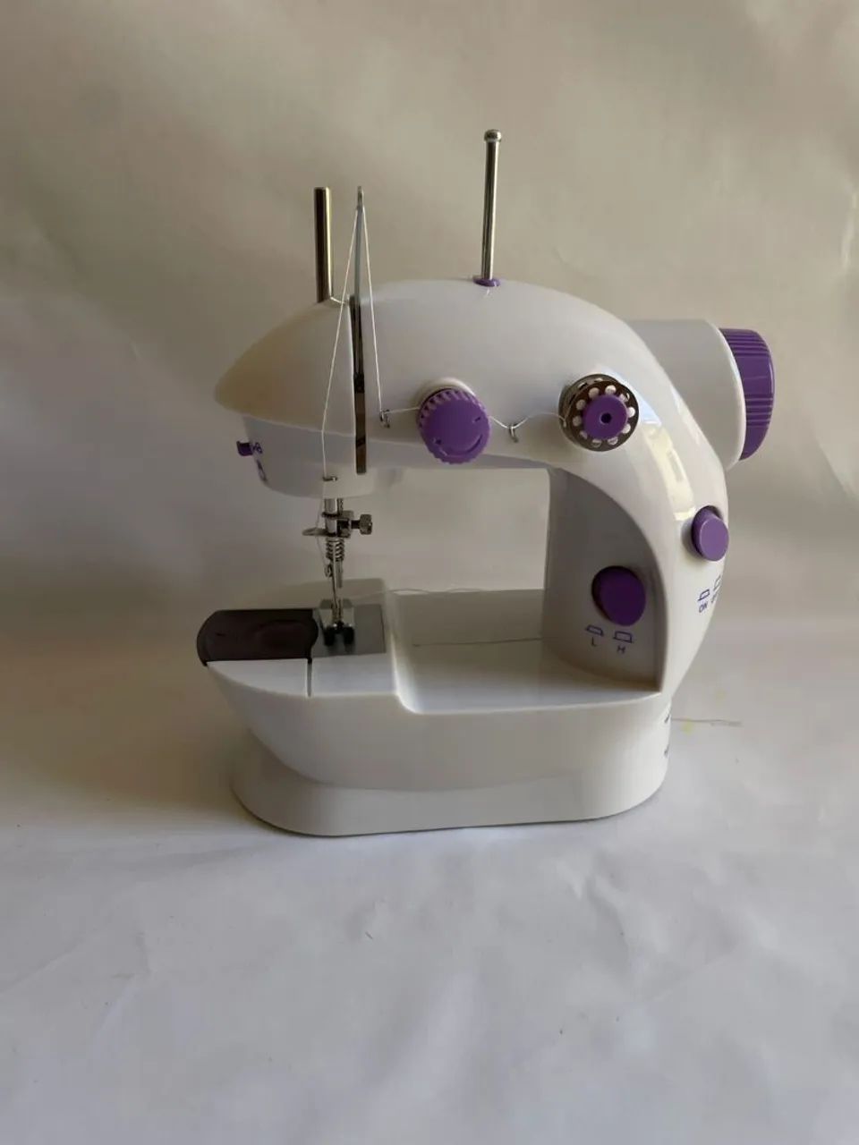 Mini Máquina de Costura/Produto Novos - Foto 5