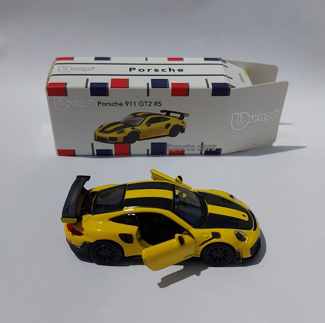 Burago Porsche 911 GT2 RS - Foto 3