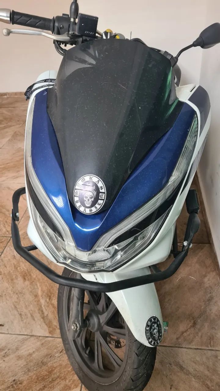 Pcx150  branca 