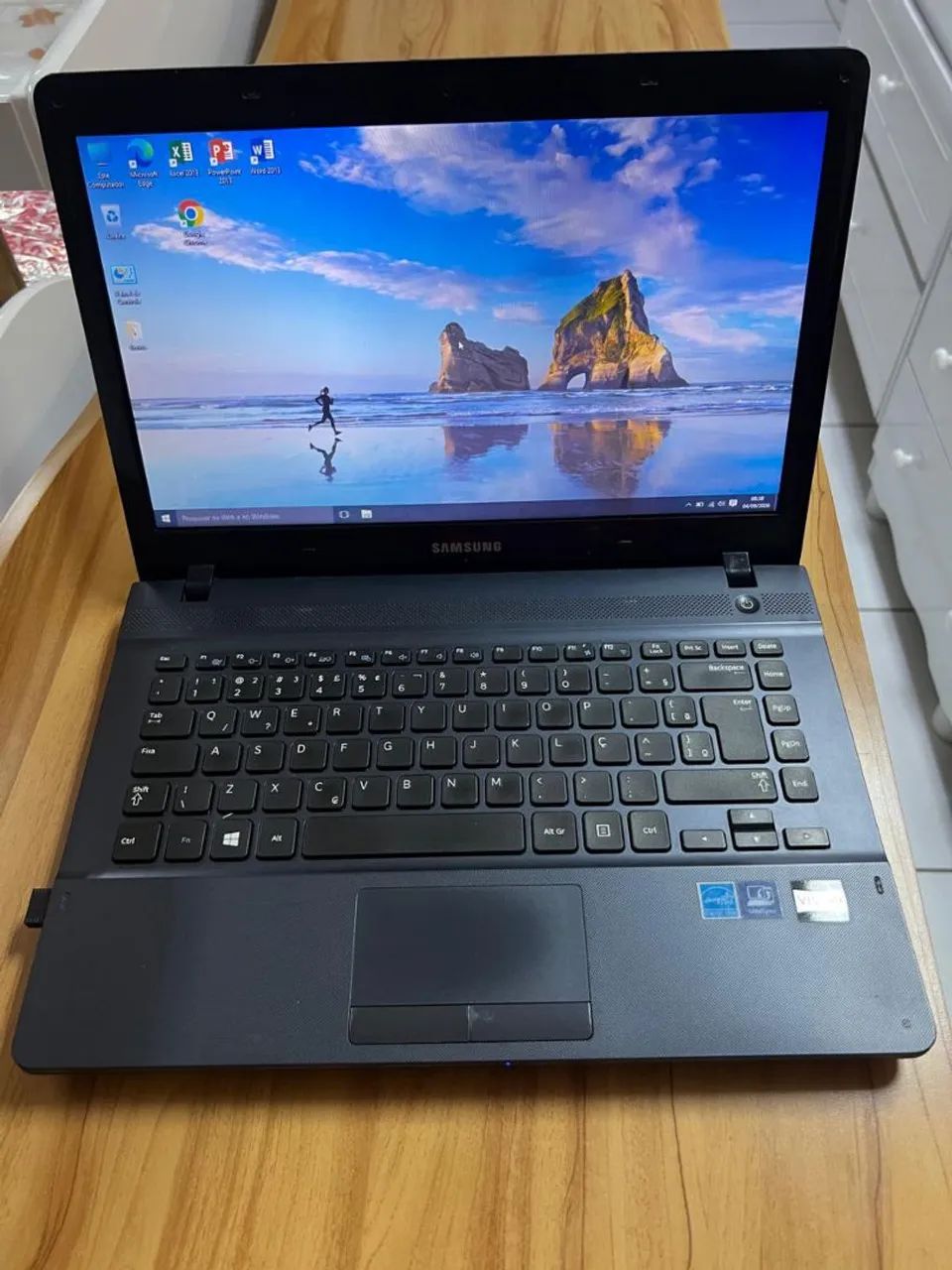 ? ? Notebook Usado em Ótimo Estado - Excelente Oportunidade!