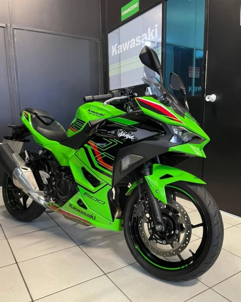 KAWASAKI NINJA 500 SE 2025 - Foto 4