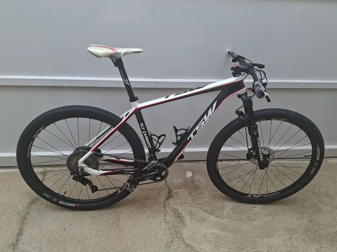 Bicicleta TSW Fly Carbon 29