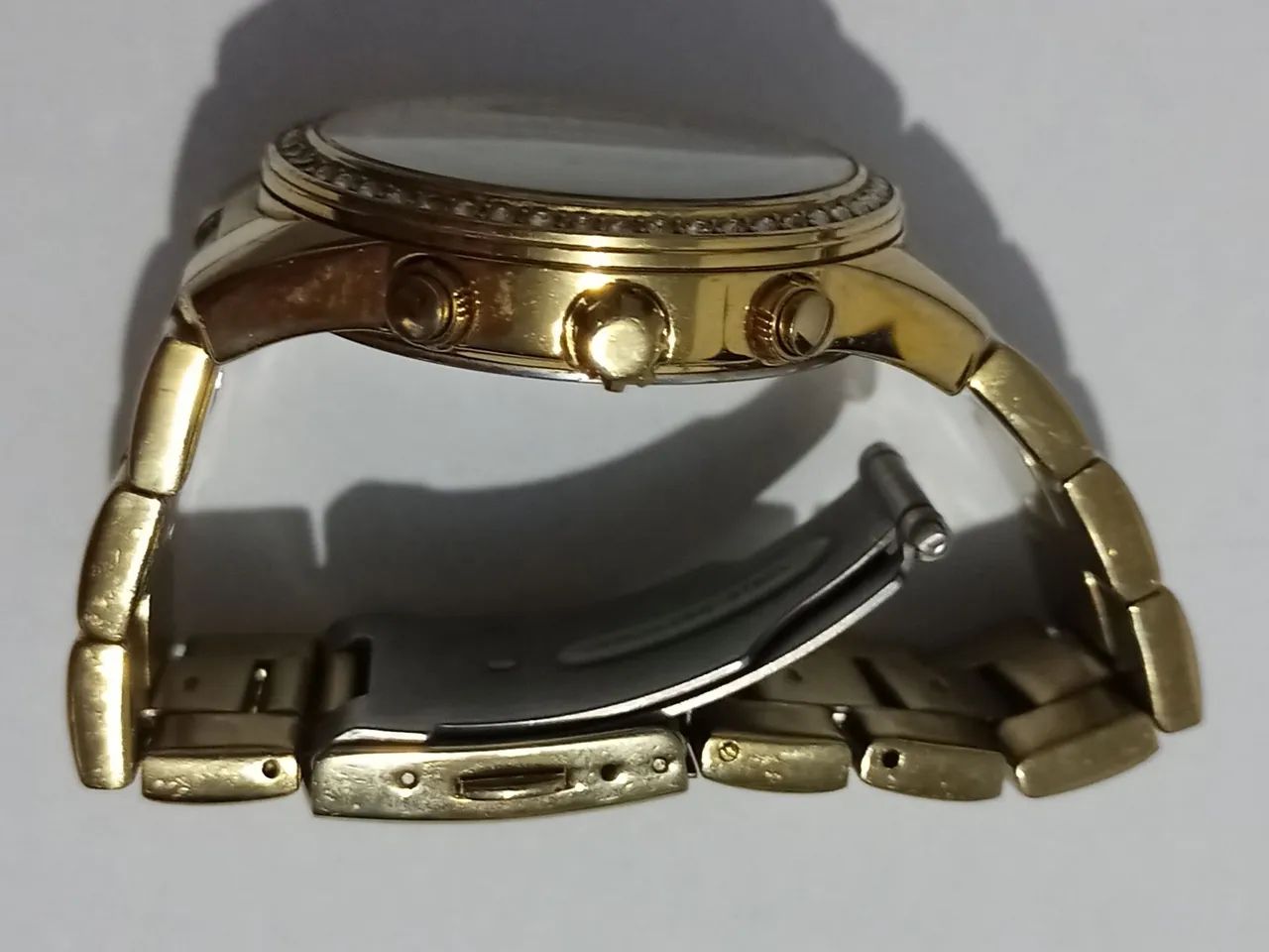 Relógio Guess feminino waterpro dourado com cristais original. - Foto 2