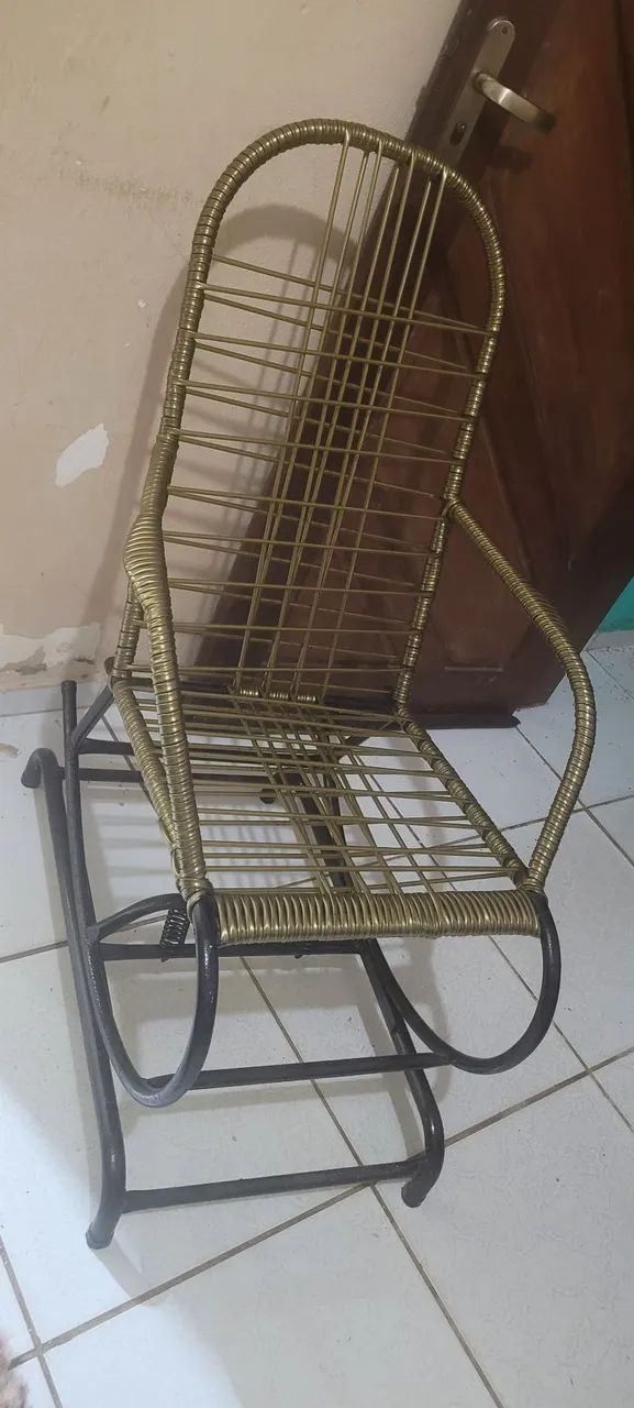 Cadeira de balanço à venda - Foto 2