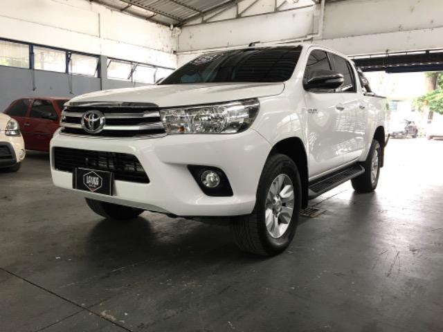 Hilux CD Srv 4x4 2.8 TDI Automático Diesel - Foto 2