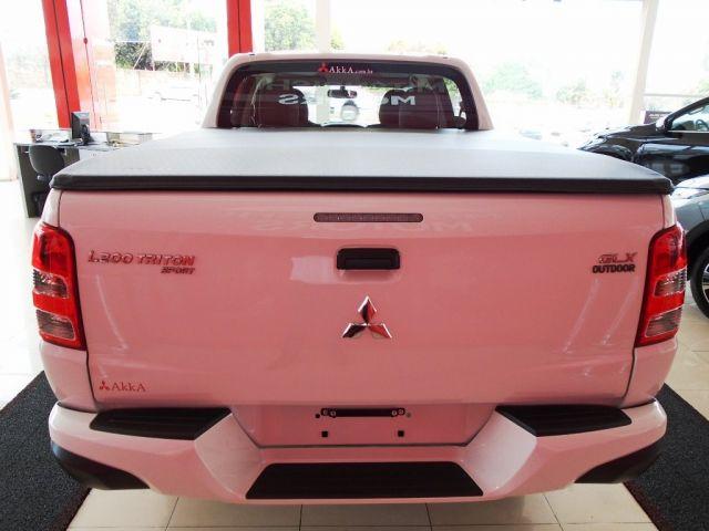 L200 Triton OUTDOOR 2.4 Flex 16V CD Mec. zero Km - Foto 12