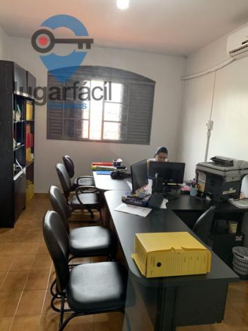 Casa sobrado com 4 quartos - Bairro Cidade Jardim em Goiânia - Foto 20