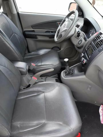 Hyundai Tucson manual impecável - Foto 8