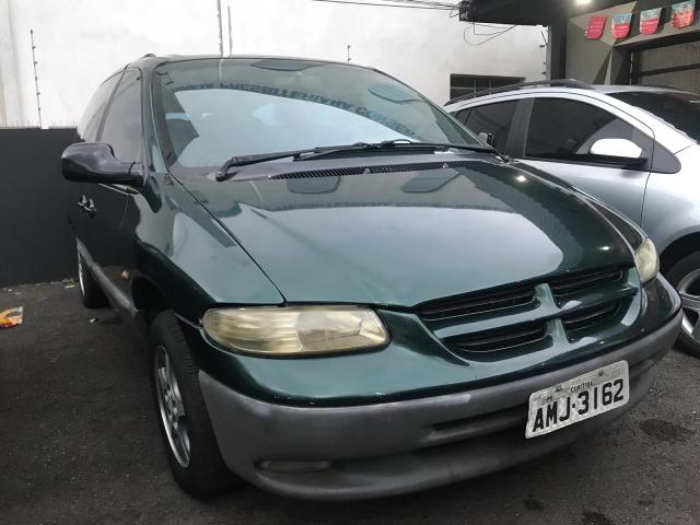 Chrysler Caravan V6 automática completa Repasse - Financie Fácil - Foto 4