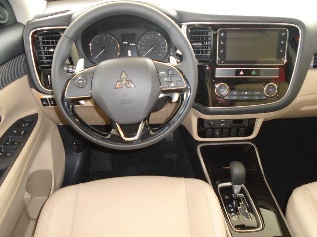 OUTLANDER 2.0 16V 160CV AUT. zero Km - Foto 6