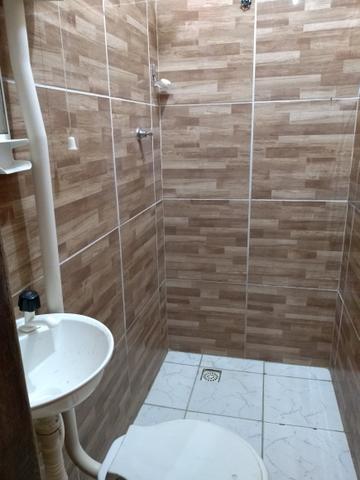 Alugo casa com 2 quartos a 100 metrôs do metrô da mangueira R$500 já com a água incluso - Foto 3