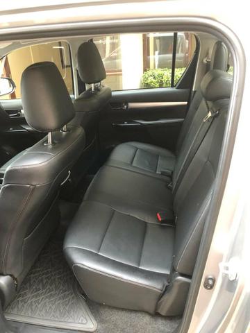 Hilux SRX 4X4 DIESEL AT 2016/2017 - Foto 4