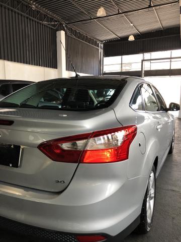 Focus sedan