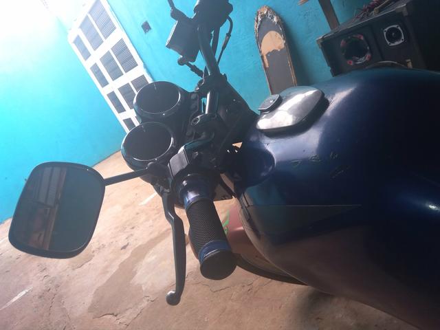 Troco em outra moto, suzuki yes 125 leia - Foto 3