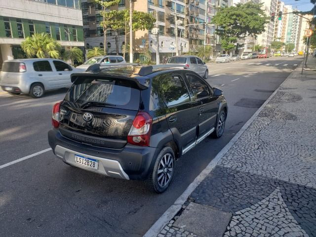 Etios Cross com 16.300km apenas !!! - Foto 6