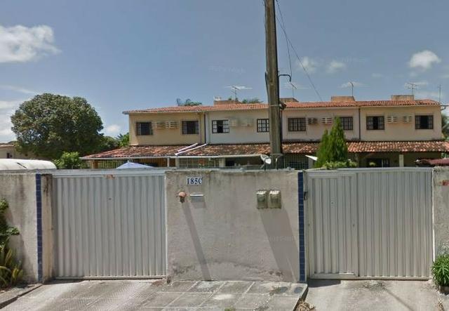 Casa em Candeias com 207 m2 por R$ 195 mil sua chance! - Foto 2