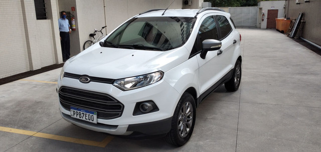 FORD ECOSPORT FREESTYLE 1.6 2015