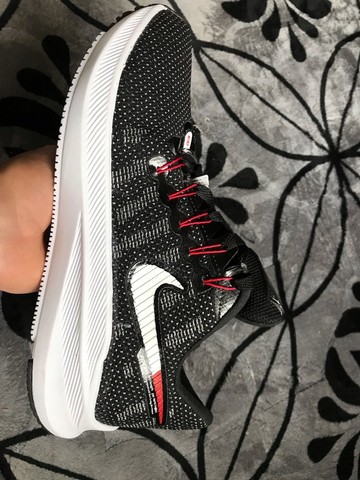 Tênis masculinos Nike, New Balance e Adidas 