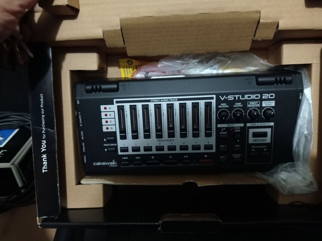 ギター Roland V-STUDIO20 Cakewalk Roland V-STUDIO 20 | Interface 2 Canais | USADO