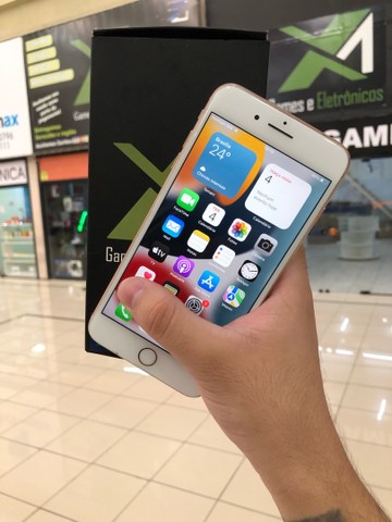 iPhone 8 Plus dourado impecável // pronta entrega aproveite  - Foto 2