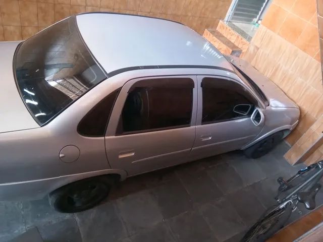 Comprar Sedan Chevrolet Corsa Sedan 1.6 Gls 4P Prata 1998 em