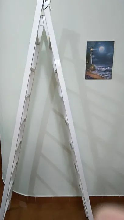 Escada vendo pintura epóxi 