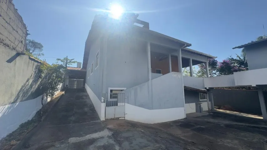 Excelente Chácara Área Total 975,28M², com Escritura e IPTU