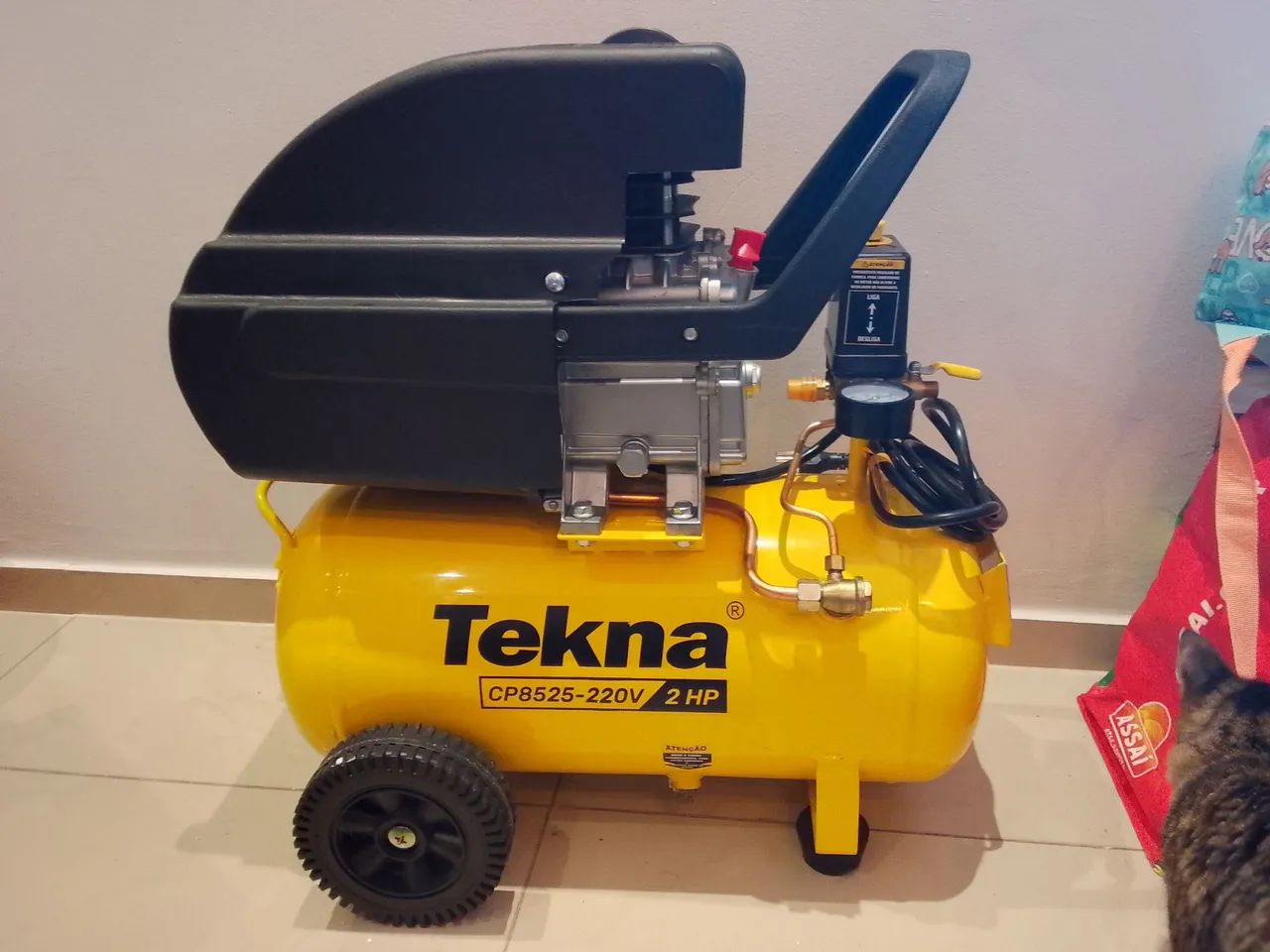 Compressor de Ar Tekna CP8525-220V 2 HP