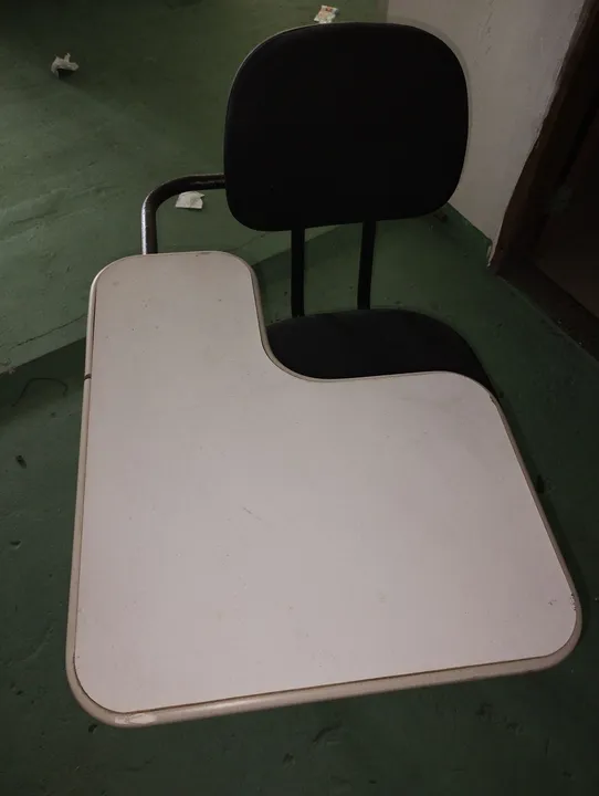 Vendo cadeiras Universitárias