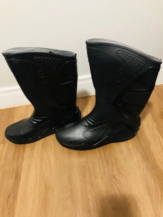 Bota cano longo TAM 41